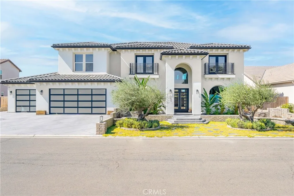402 S Michelle, Kerman, California 93630 home-pic-5
