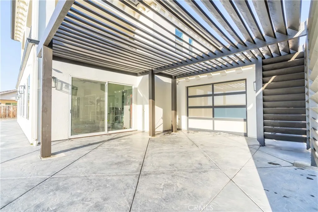 402 S Michelle, Kerman, California 93630 home-pic-60