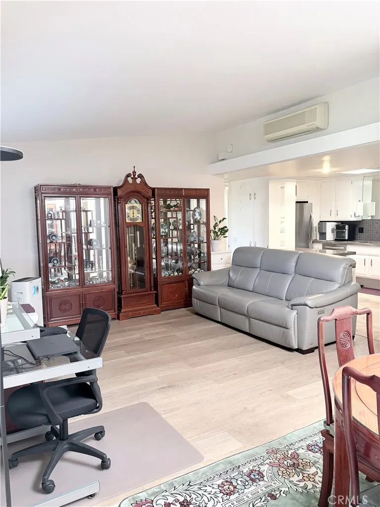 1680 Monterey Rd., Seal Beach, California 90740 home-pic-7