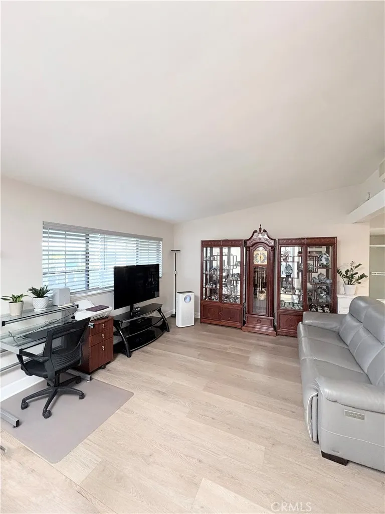 1680 Monterey Rd., Seal Beach, California 90740 home-pic-6
