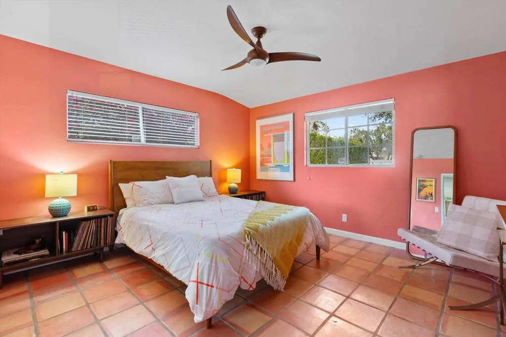 1387 E Verbena Drive, Palm Springs, California 92262 home-pic-24