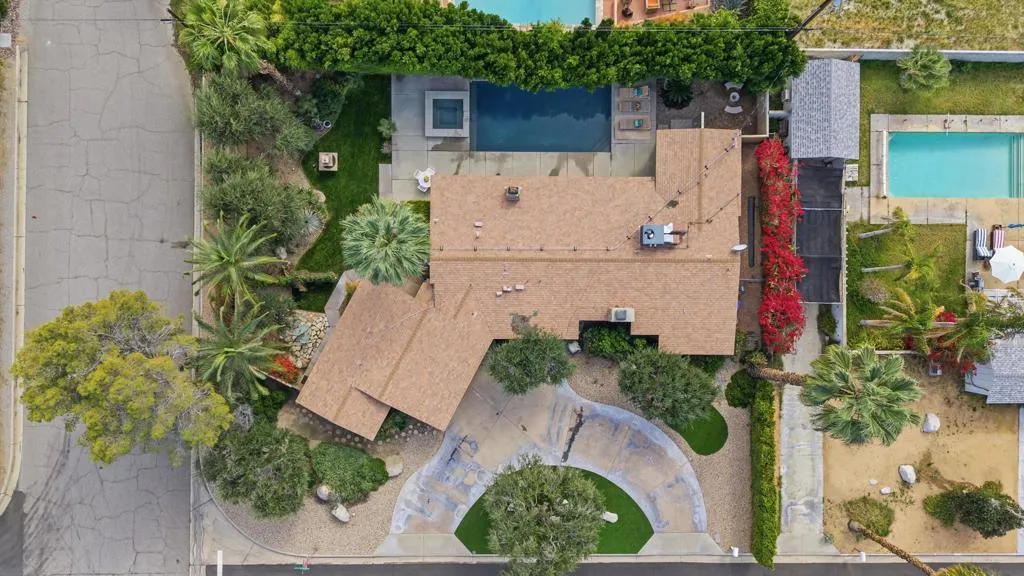 1387 E Verbena Drive, Palm Springs, California 92262 home-pic-39