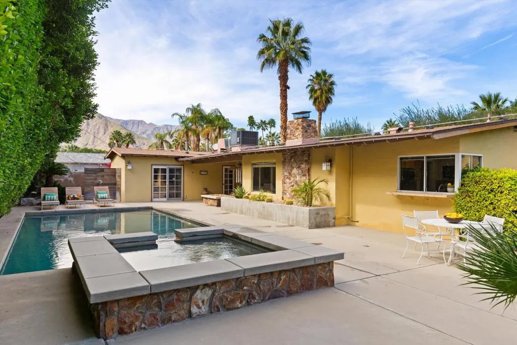 1387 E Verbena Drive, Palm Springs, California 92262 home-pic-27