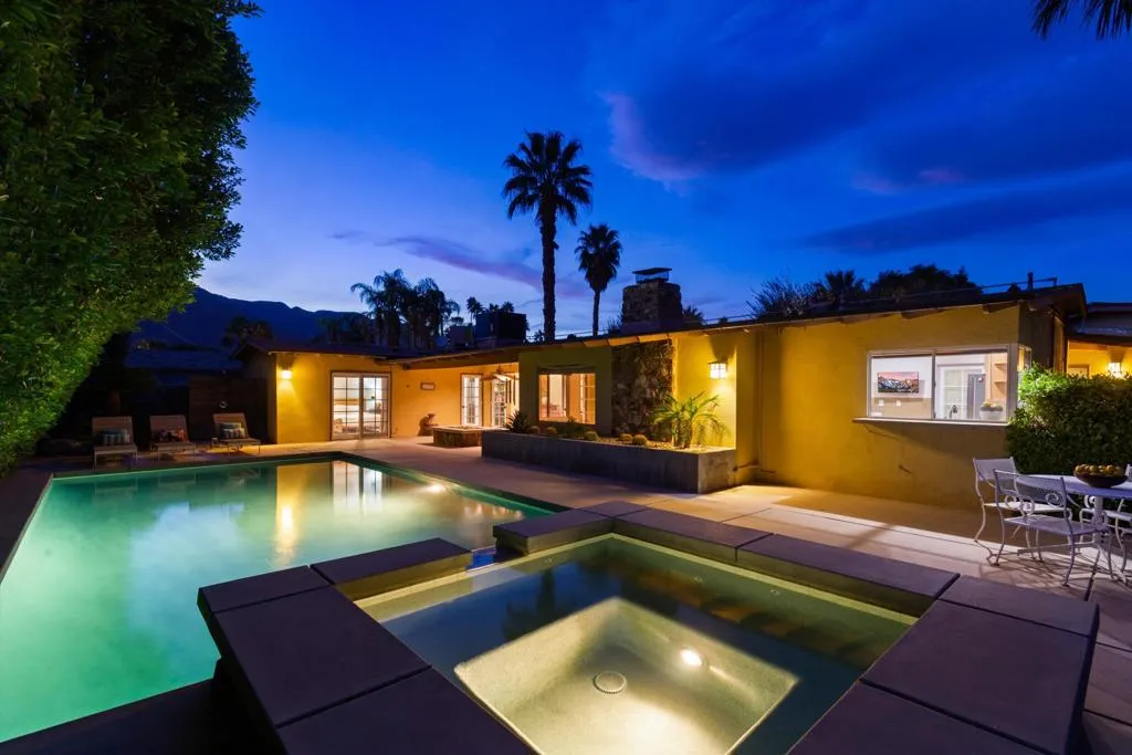 1387 E Verbena Drive, Palm Springs, California 92262 home-pic-35