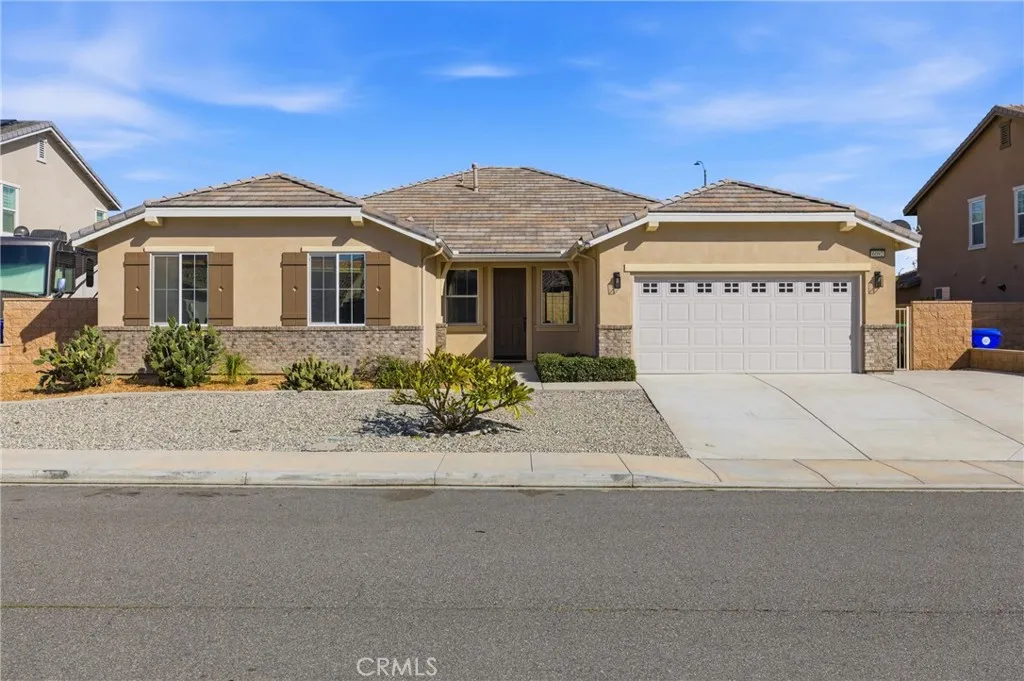 6092 Night Heron Court, Jurupa Valley, California 91752 home-pic-1