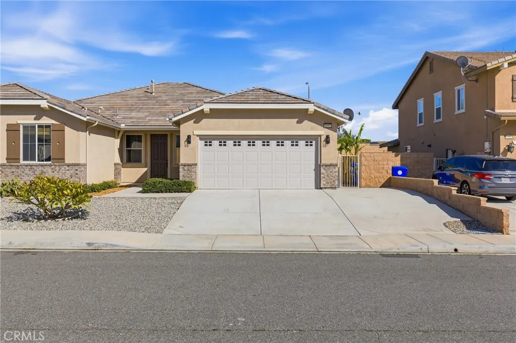 6092 Night Heron Court, Jurupa Valley, California 91752 home-pic-2