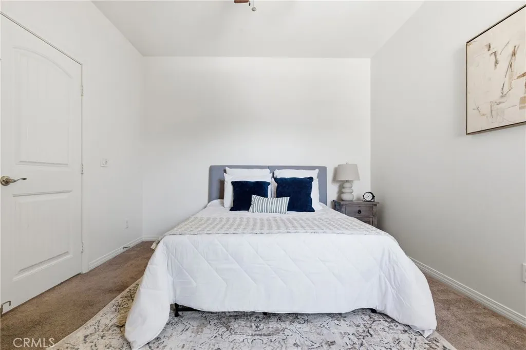 6092 Night Heron Court, Jurupa Valley, California 91752 home-pic-45