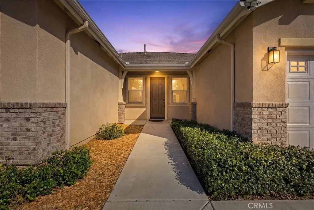 6092 Night Heron Court, Jurupa Valley, California 91752 home-pic-7
