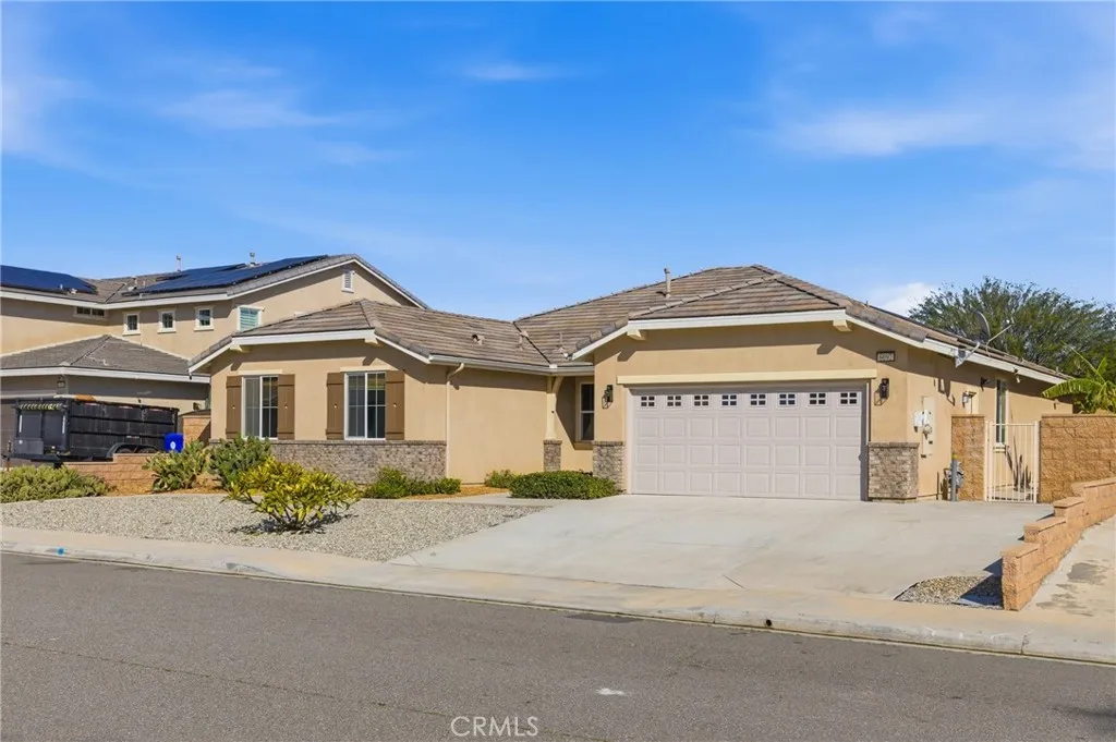 6092 Night Heron Court, Jurupa Valley, California 91752 home-pic-4