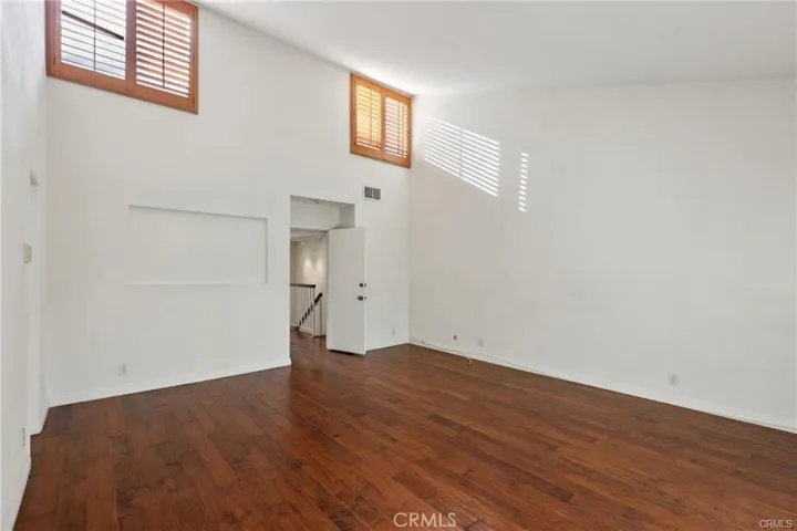 Master bedroom view2