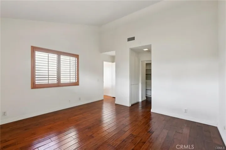 upstairs 2nd bedroom
