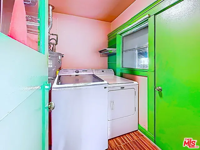 Front unit laundry room, digit