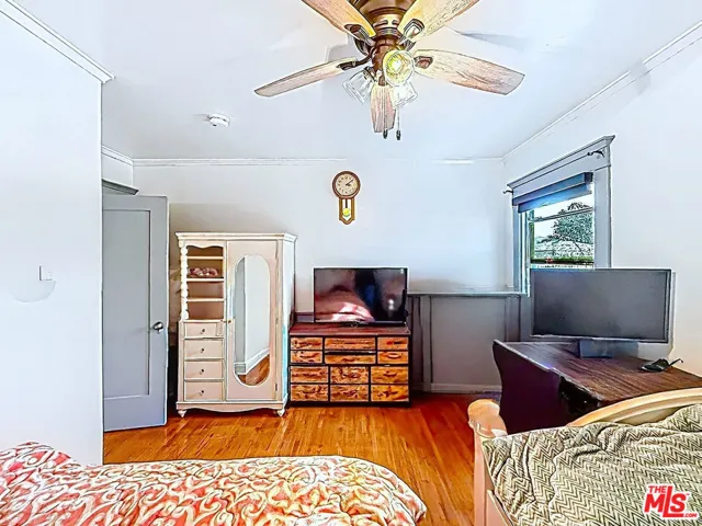 Front unit bedroom, digitally