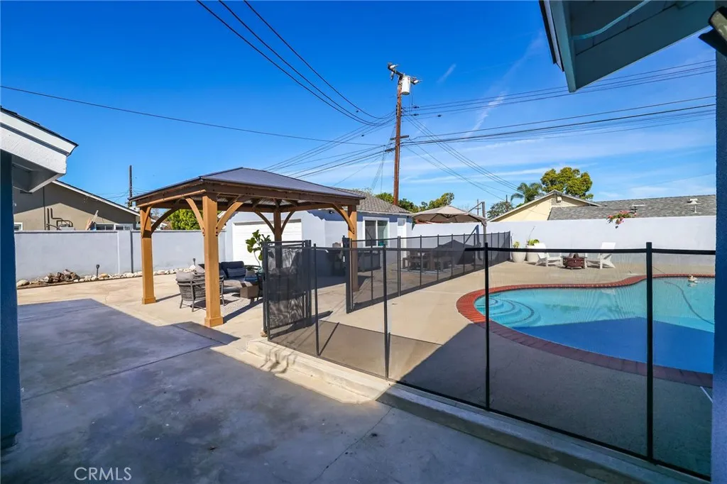 2671 Saint Albans, Rossmoor, California 90720 home-pic-37