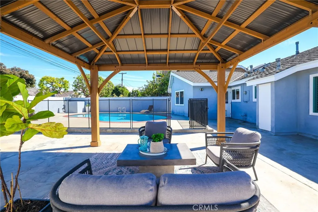 2671 Saint Albans, Rossmoor, California 90720 home-pic-40