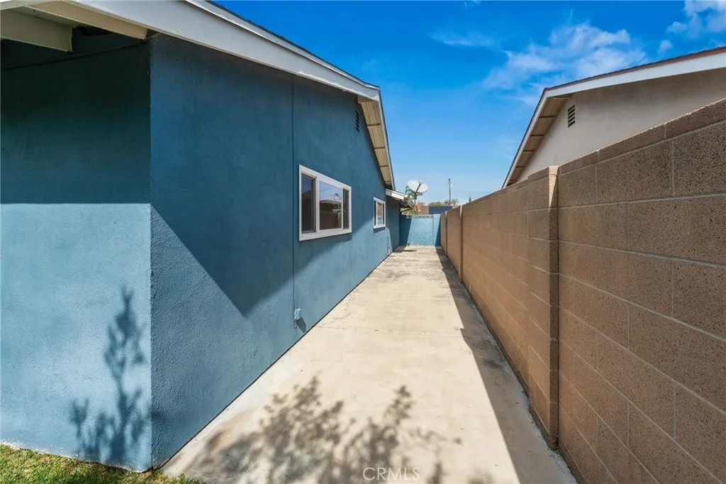 2750 E Diana Avenue, Anaheim, California 92806 home-pic-54