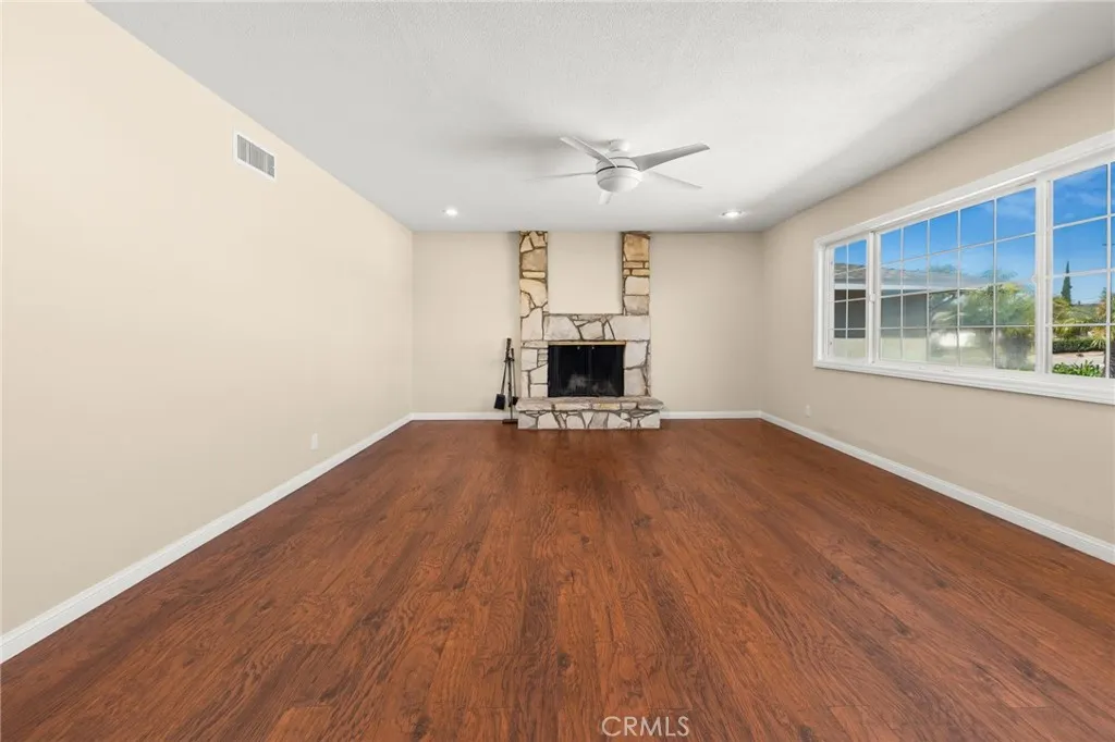 2750 E Diana Avenue, Anaheim, California 92806 home-pic-5