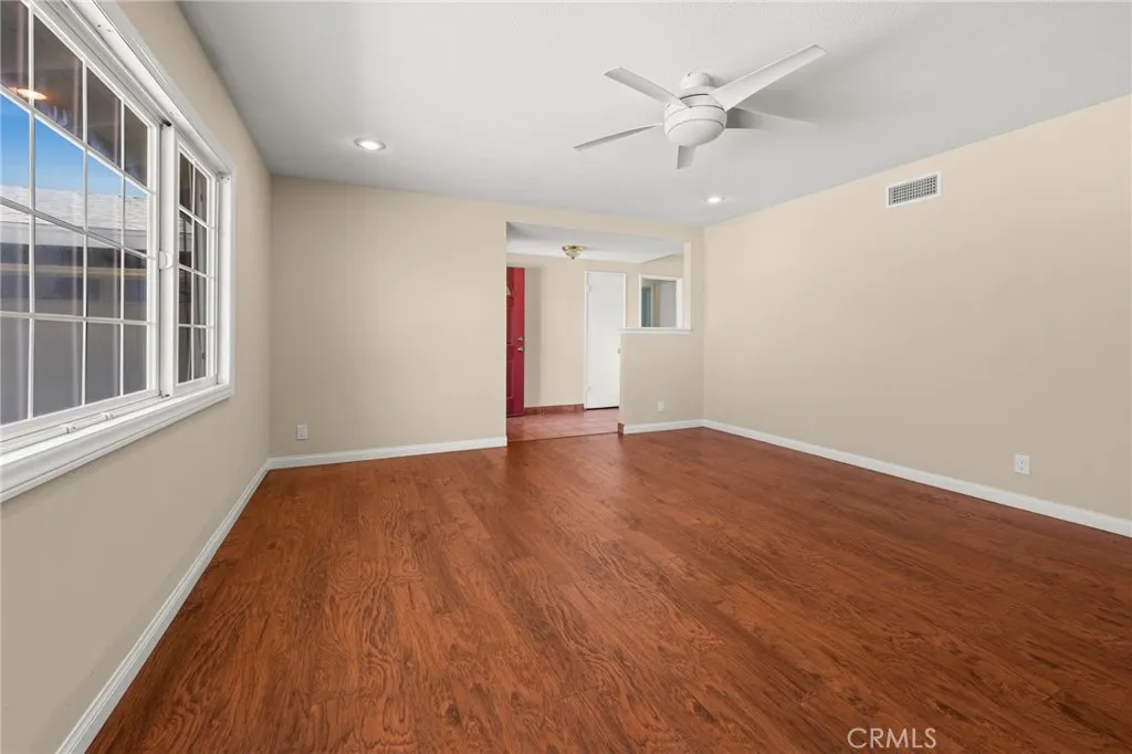 2750 E Diana Avenue, Anaheim, California 92806 home-pic-10
