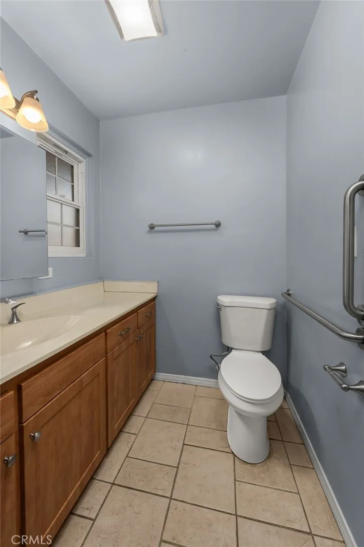 2750 E Diana Avenue, Anaheim, California 92806 home-pic-39
