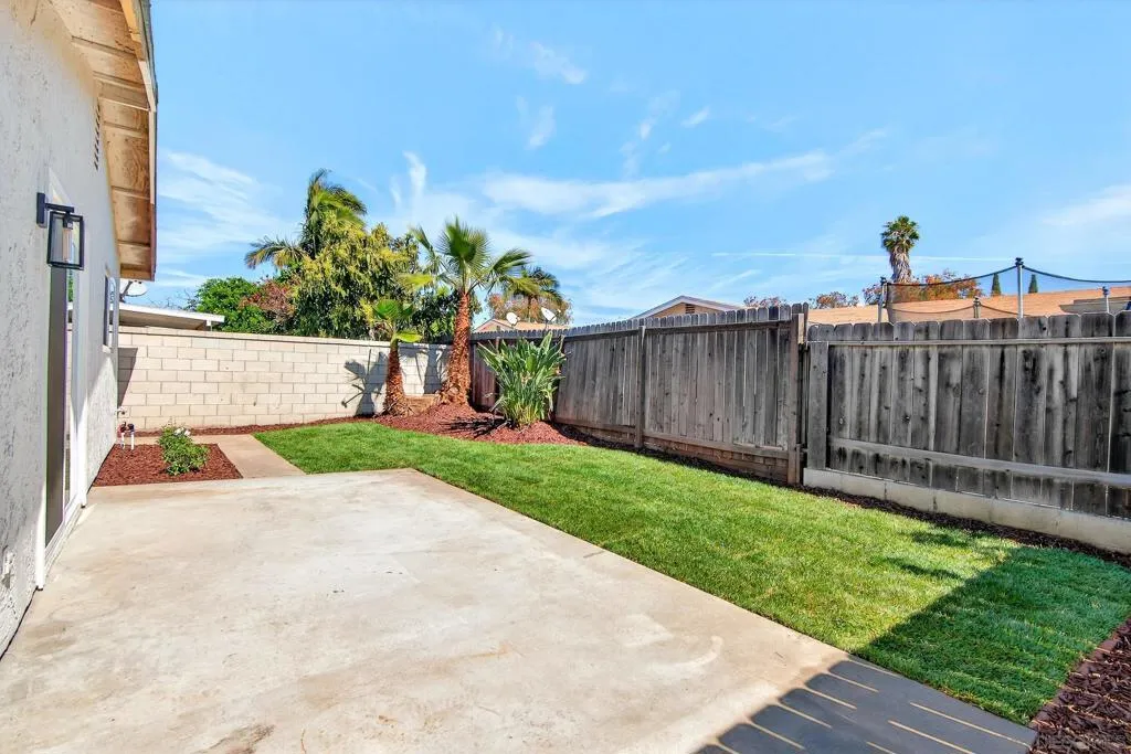 156 Francesca Dr, Oceanside, California 92057 home-pic-21