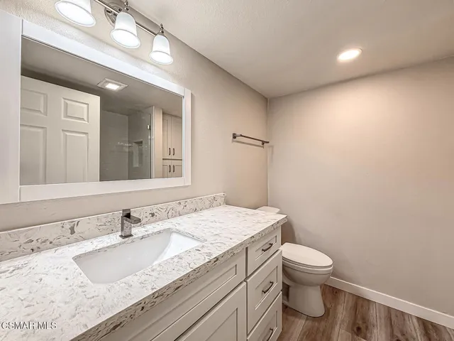 dHall Bath2