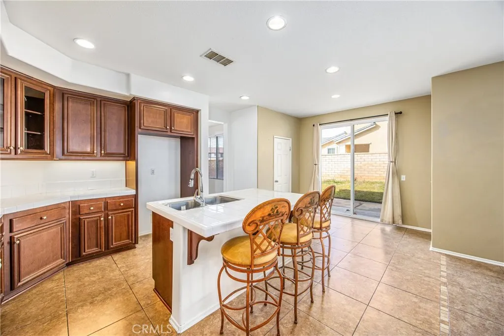 59 Helen, Beaumont, California 92223 home-pic-18