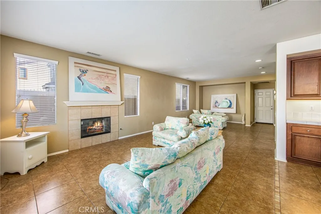 59 Helen, Beaumont, California 92223 home-pic-21