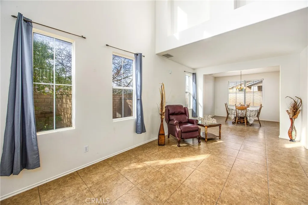 59 Helen, Beaumont, California 92223 home-pic-9