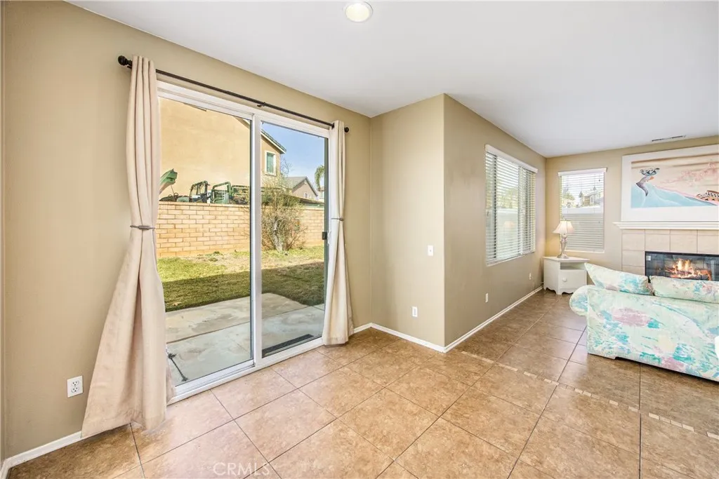 59 Helen, Beaumont, California 92223 home-pic-20