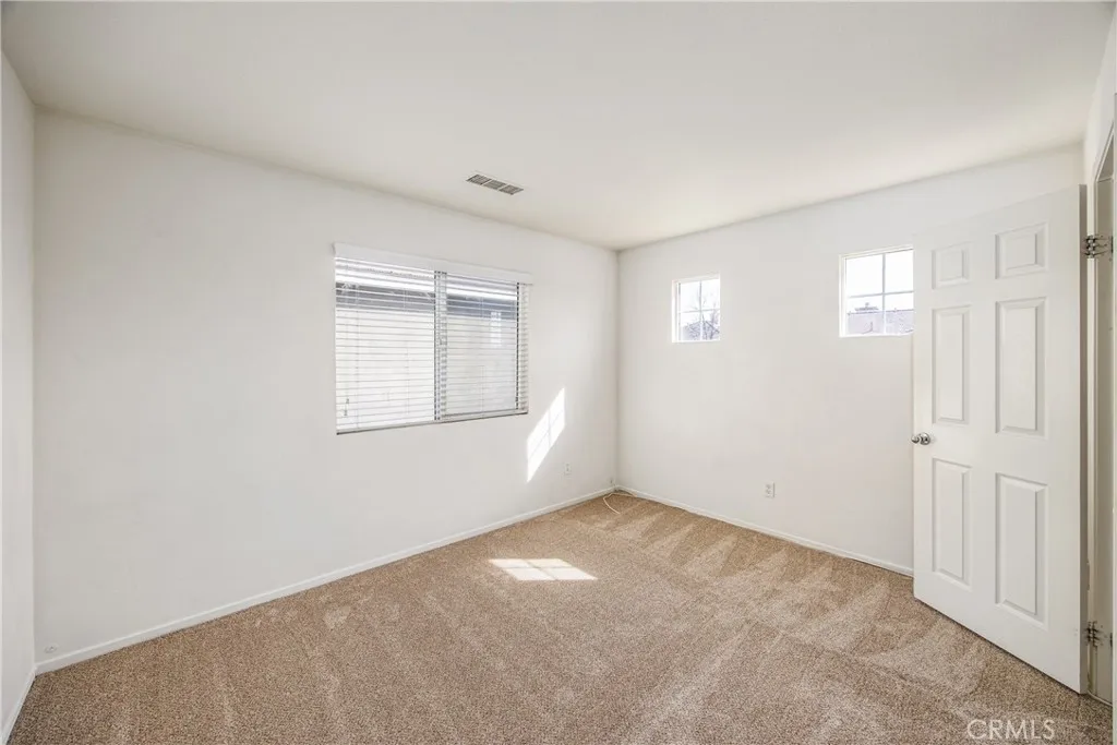 59 Helen, Beaumont, California 92223 home-pic-34