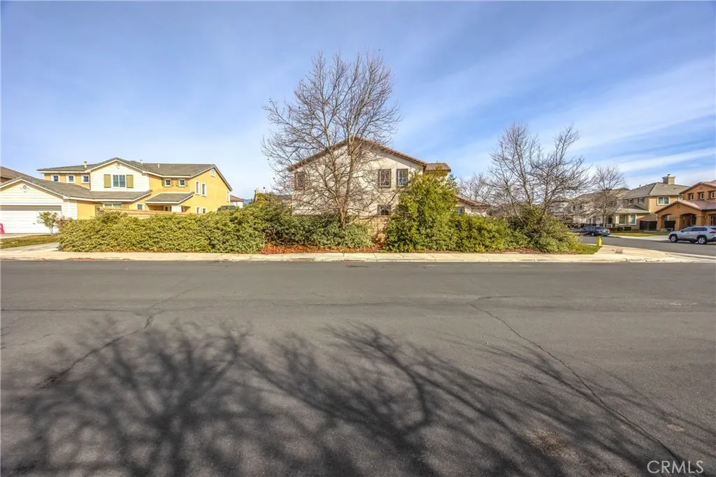 59 Helen, Beaumont, California 92223 home-pic-2