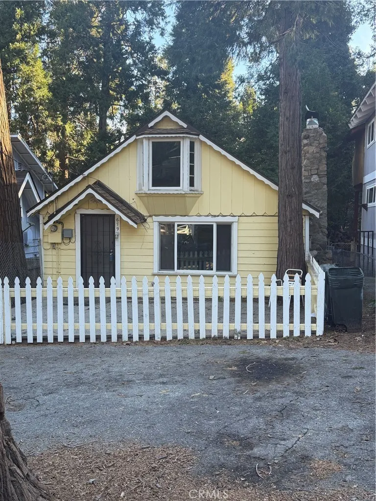 679 Ca-138, Crestline, California 92325 home-pic-2
