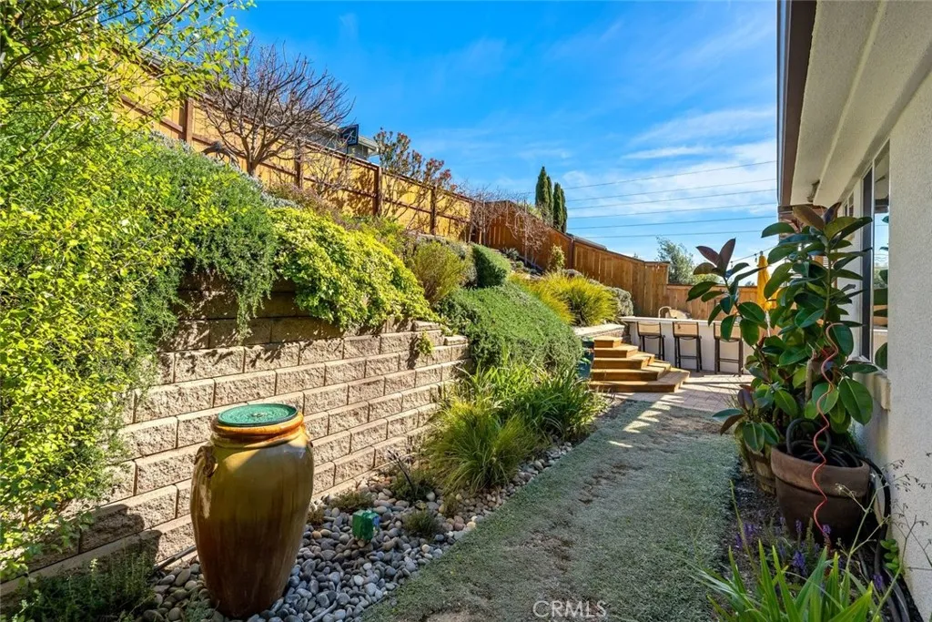 3229 Violet, San Luis Obispo, California 93401 home-pic-21
