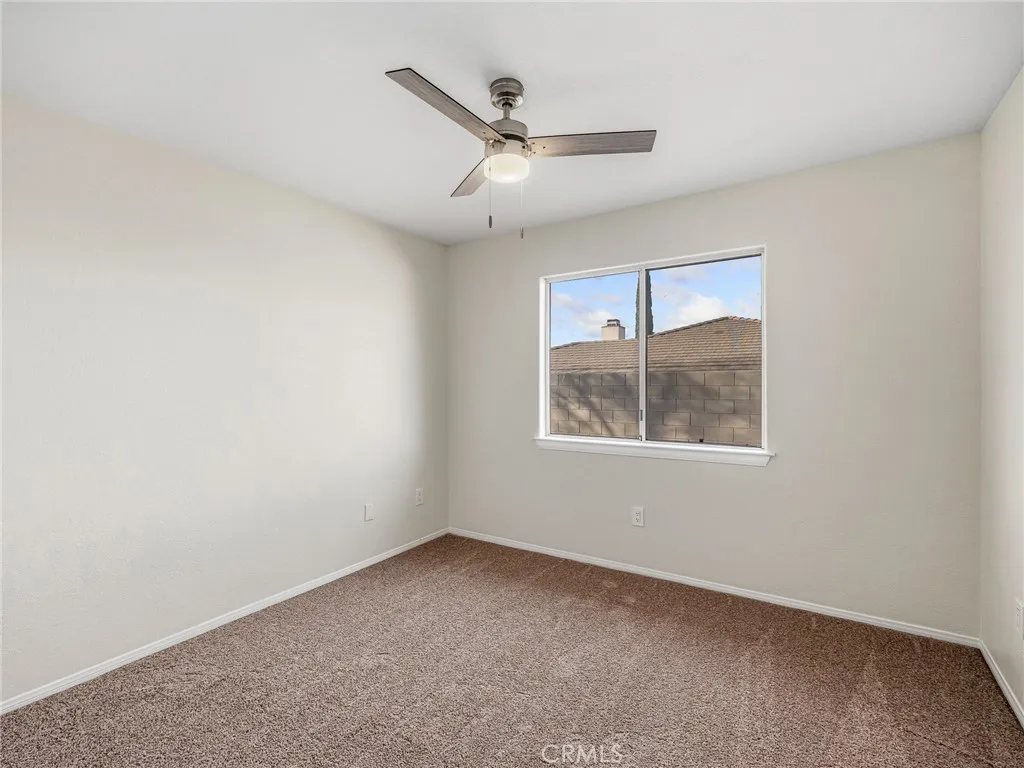 9550 Riggins, Phelan, California 92371 home-pic-29