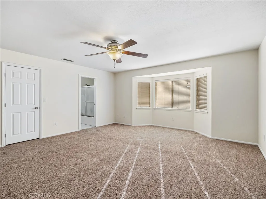 9550 Riggins, Phelan, California 92371 home-pic-21