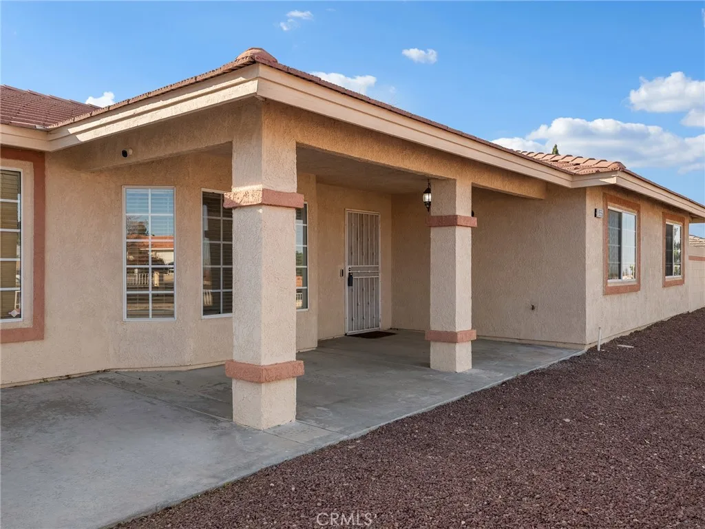 9550 Riggins, Phelan, California 92371 home-pic-42