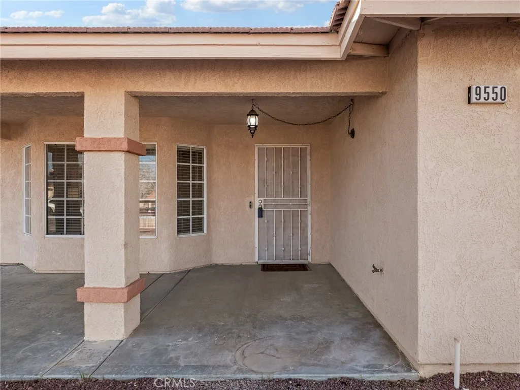9550 Riggins, Phelan, California 92371 home-pic-43