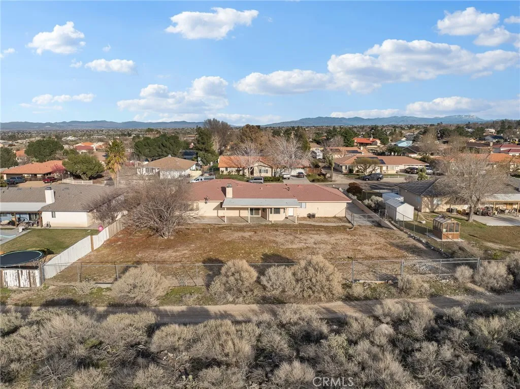 9550 Riggins, Phelan, California 92371 home-pic-37