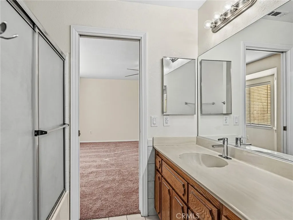 9550 Riggins, Phelan, California 92371 home-pic-24