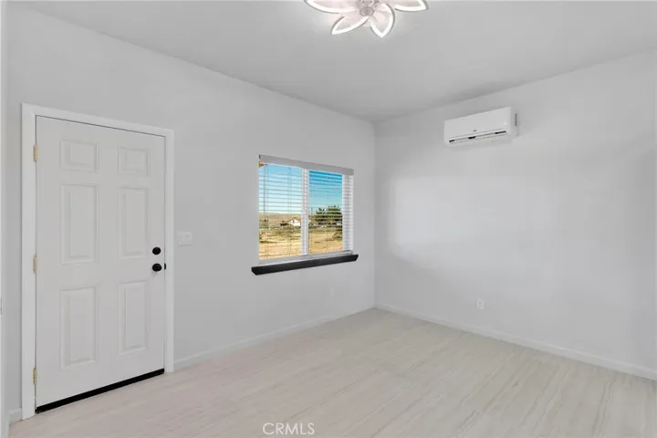 24548 Ledbury, Oro Grande, California 92368