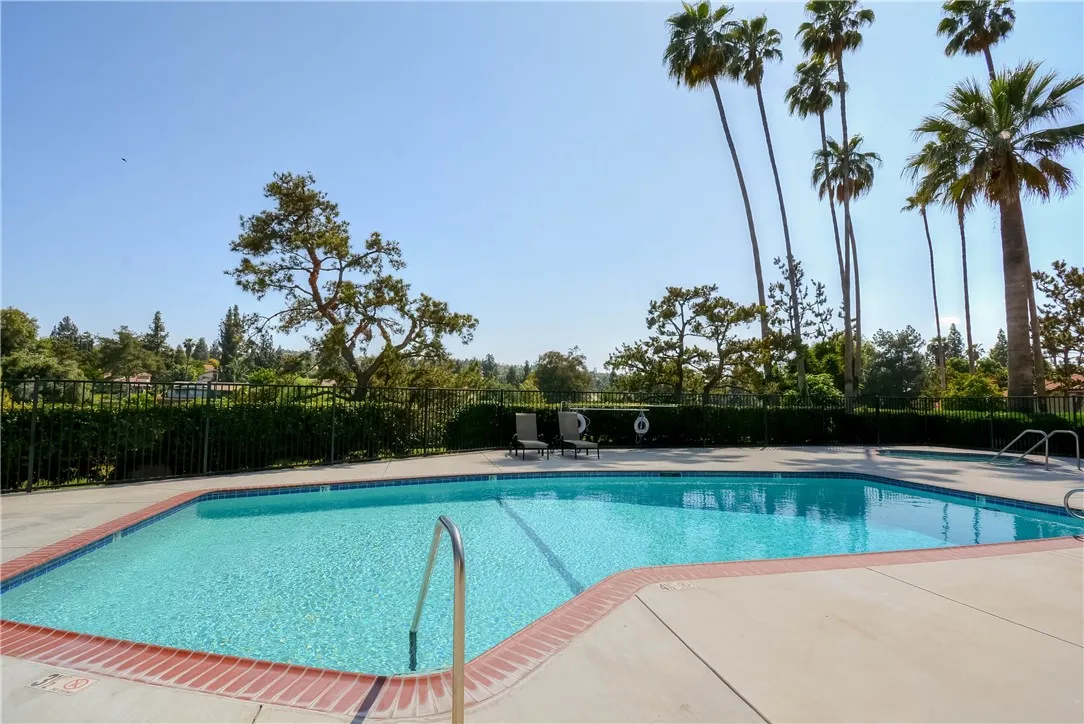 680 Via Zapata, Riverside, California 92507 home-pic-55