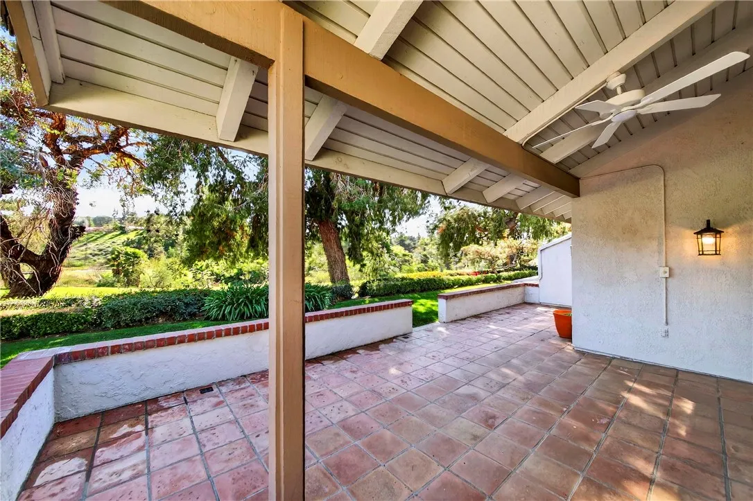 680 Via Zapata, Riverside, California 92507 home-pic-47