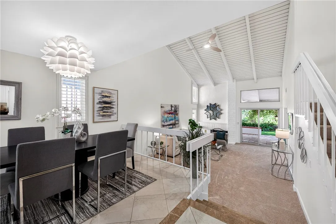 680 Via Zapata, Riverside, California 92507 home-pic-11