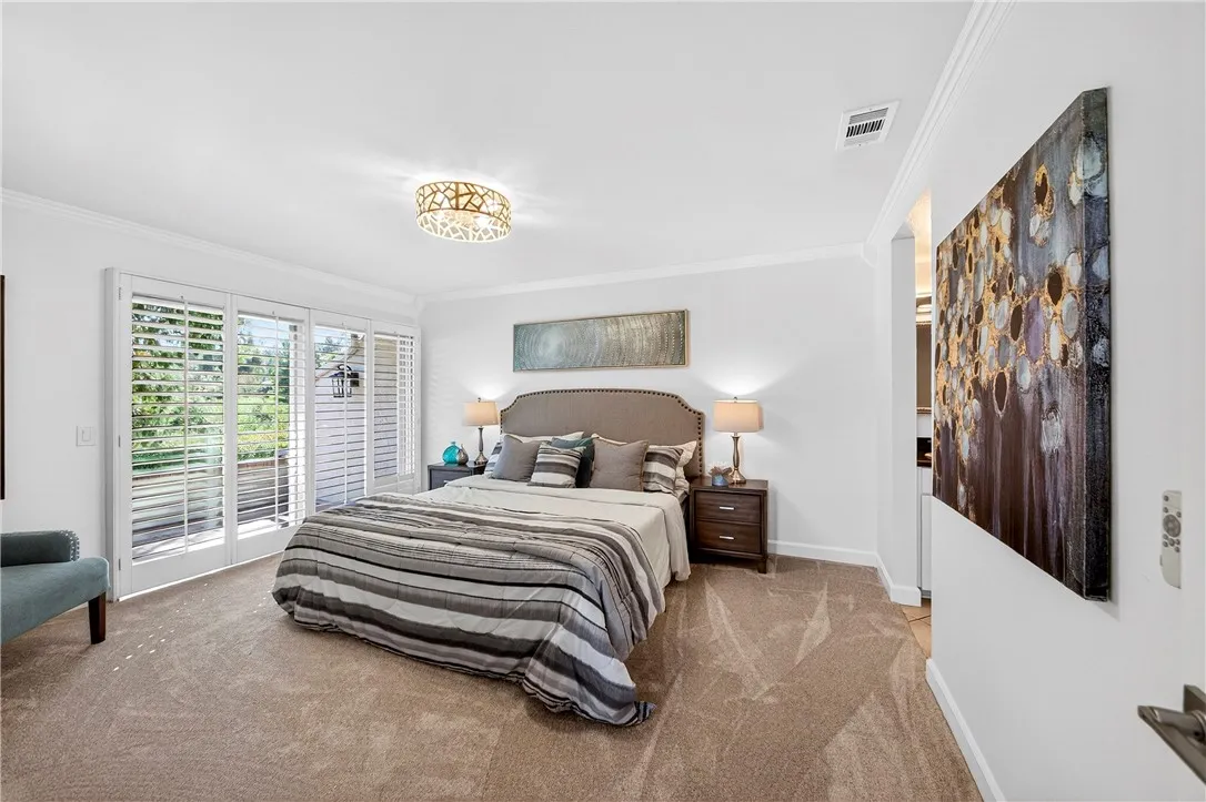 680 Via Zapata, Riverside, California 92507 home-pic-34