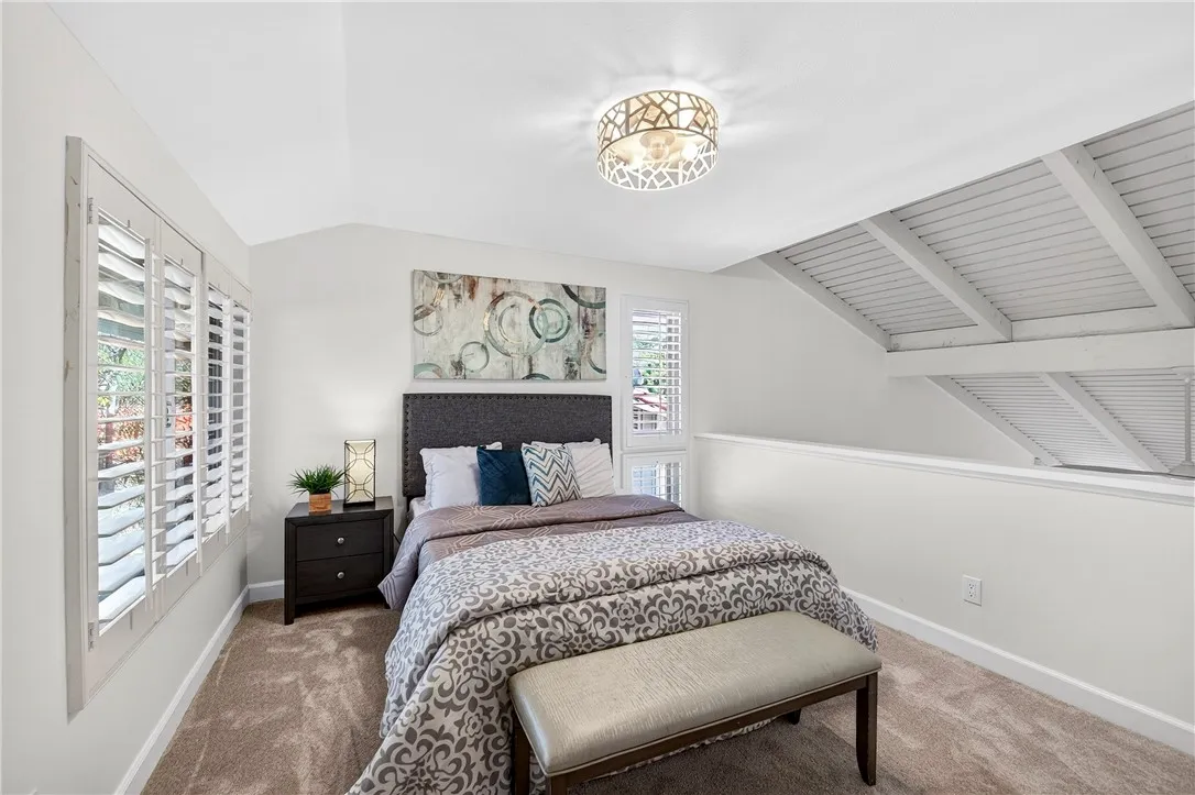 680 Via Zapata, Riverside, California 92507 home-pic-41