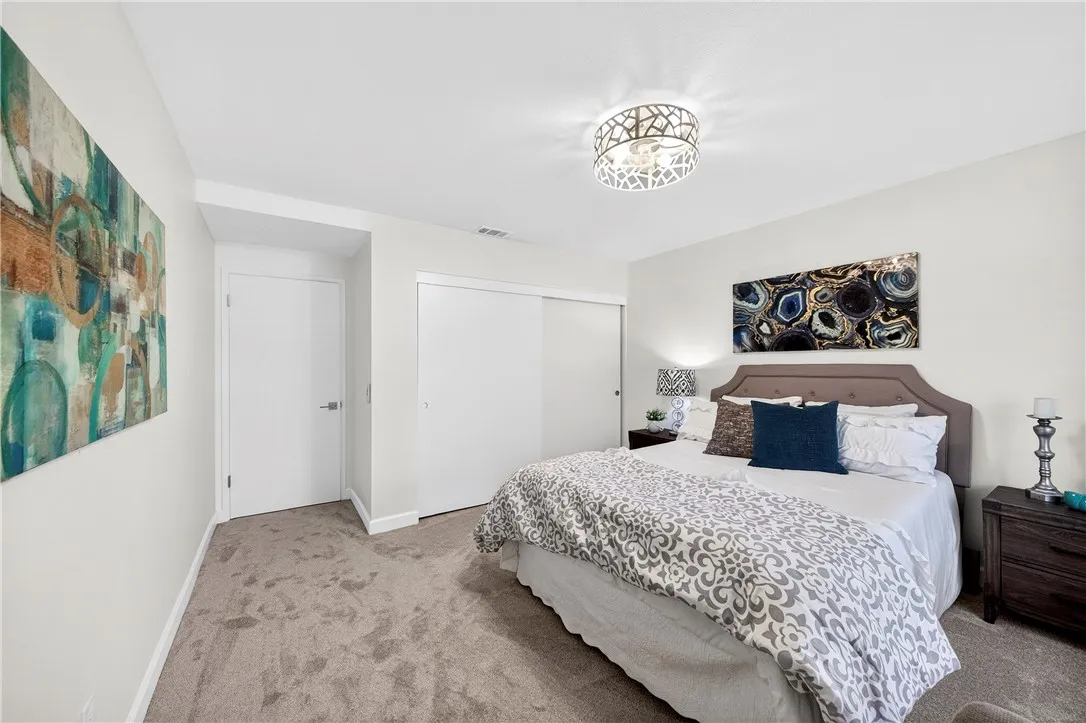 680 Via Zapata, Riverside, California 92507 home-pic-45