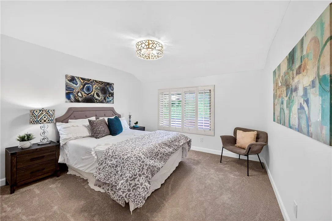 680 Via Zapata, Riverside, California 92507 home-pic-44