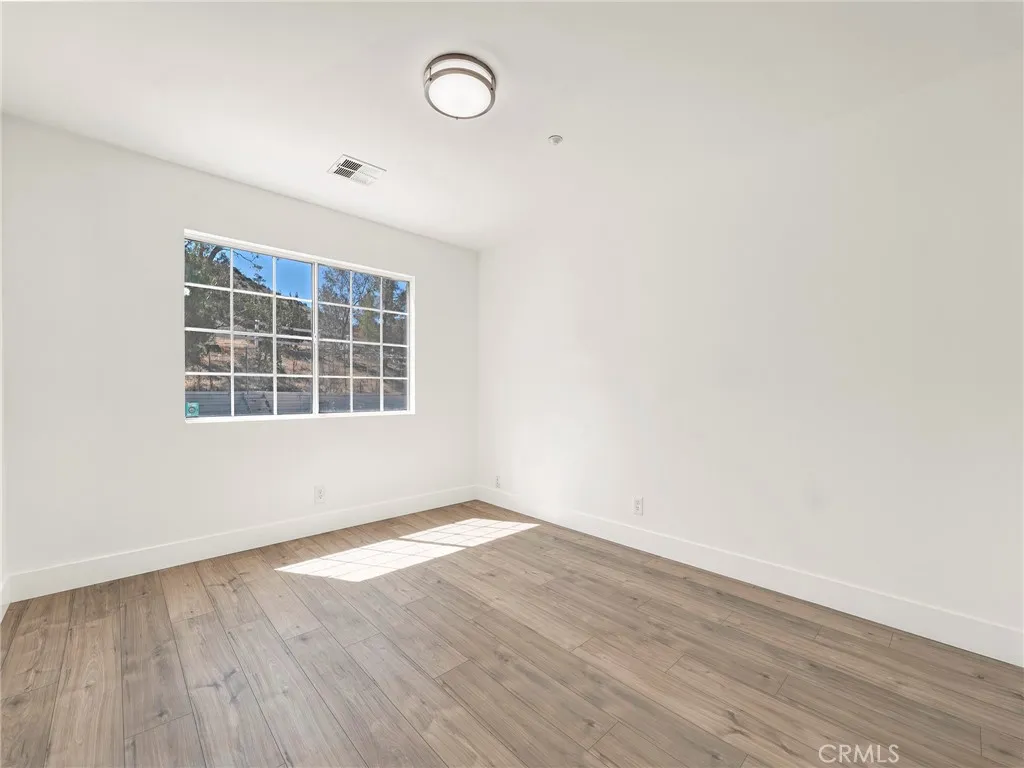 33320 Kingbird Way, Acton, California 93510 home-pic-17