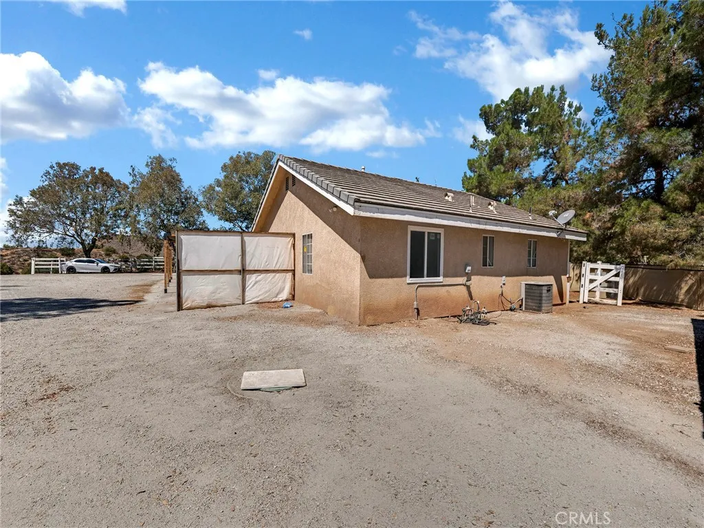 33320 Kingbird Way, Acton, California 93510 home-pic-22