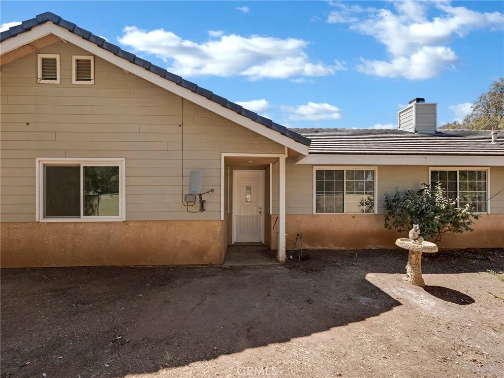33320 Kingbird Way, Acton, California 93510 home-pic-1